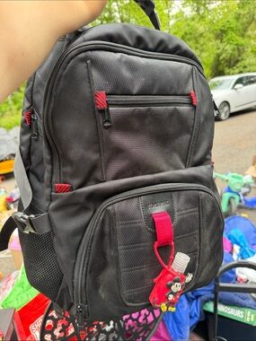 Yorepek Black & Red Men's Backpack with Front Pouch and charger